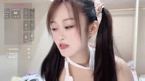 yueyue2003 @ stripchat on 20251004