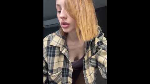 camilla_railian @ stripchat on 20251005