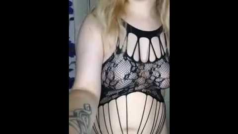 lola_minnie @ stripchat on 20251005