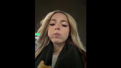 loraadoll @ stripchat on 20251005