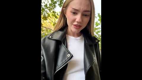 milamoone @ stripchat on 20251005