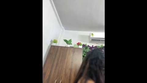 v_hot_sweti @ stripchat on 20251005