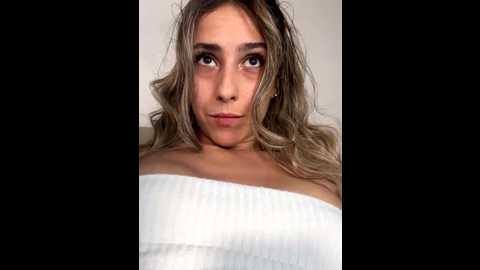 chiara_2002 @ stripchat on 20251006