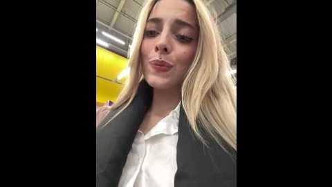 loraadoll @ stripchat on 20251006