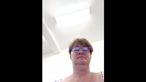 milf_love_fist99 @ stripchat on 20251006