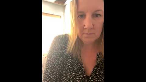 x_victoria_x @ stripchat on 20251006