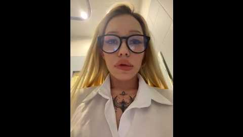 babydolll @ stripchat on 20251007