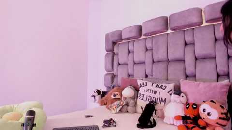 camila_matinez_ @ stripchat on 20251007