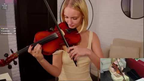 elly_shine_ @ stripchat on 20251007