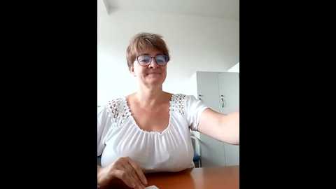 milf_love_fist99 @ stripchat on 20251007