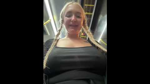 milkyy_wway @ stripchat on 20251007