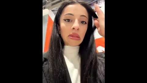 yesmoree @ stripchat on 20251007