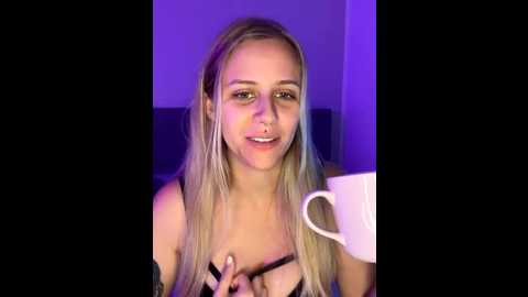 lunawolf21 @ stripchat on 20251008