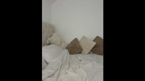 sexysaraxxoo @ stripchat on 20251008