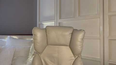 urlillshy @ stripchat on 20251009