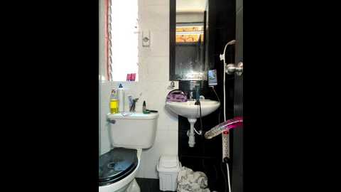 violettt_hot @ stripchat on 20251009