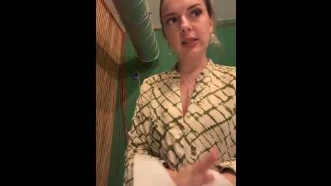 lexygold @ stripchat on 20251010