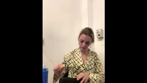 lexygold @ stripchat on 20251010