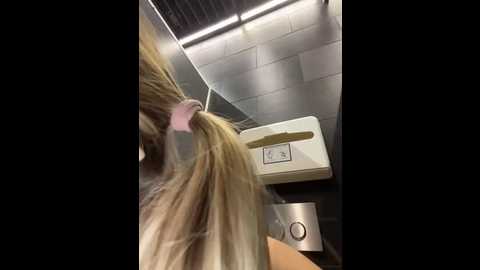 lia__love @ stripchat on 20251010