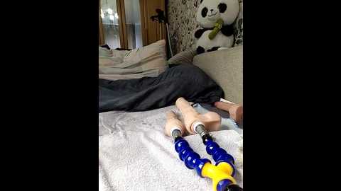 lola_hale @ stripchat on 20251010