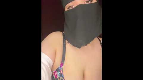 roovaan_xx @ stripchat on 20251010