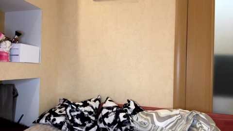 willowsturiaie @ stripchat on 20251010