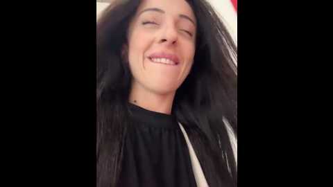 yesmoree @ stripchat on 20251010