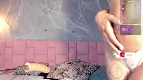 emilyy_queen @ stripchat on 20251011