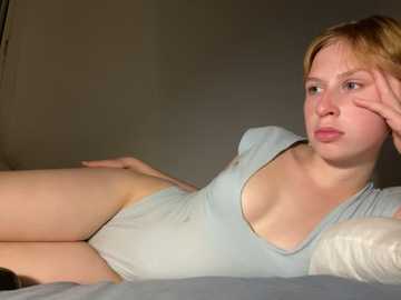 lisa_5329 @ stripchat on 20251011