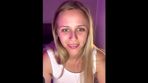 lunawolf21 @ stripchat on 20251011