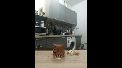 miakissy @ stripchat on 20251011