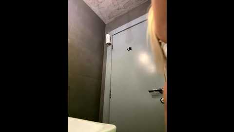 newlale @ stripchat on 20251011