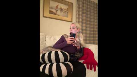 stellacinderella @ stripchat on 20251011