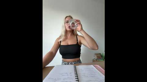 streetdoll @ stripchat on 20251011