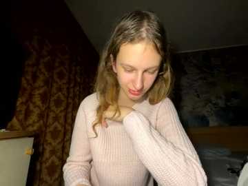 eva_angel3 @ stripchat on 20251012