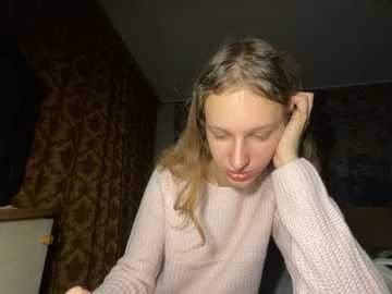 eva_angel3 @ stripchat on 20251012