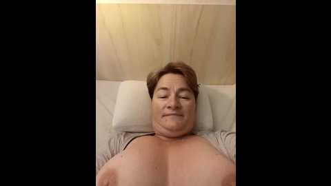 milf_love_fist99 @ stripchat on 20251012