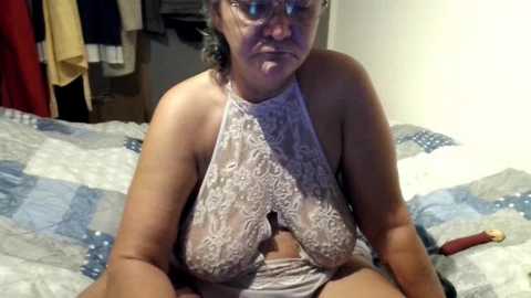 milfchantal4 @ stripchat on 20251012