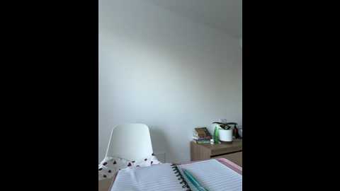 streetdoll @ stripchat on 20251012