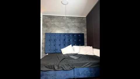 yiinyang69 @ stripchat on 20251012