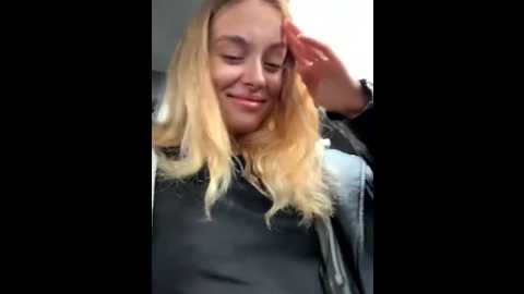 enjoy_my_beauty @ stripchat on 20251013