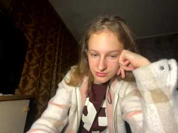 eva_angel3 @ stripchat on 20251013