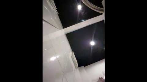 izabella_bella @ stripchat on 20251013