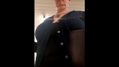 milf_love_fist99 @ stripchat on 20251013