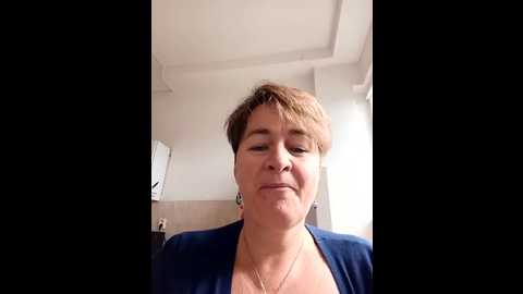 milf_love_fist99 @ stripchat on 20251013