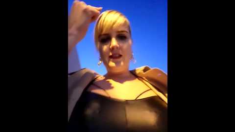 sexybiene969 @ stripchat on 20251013