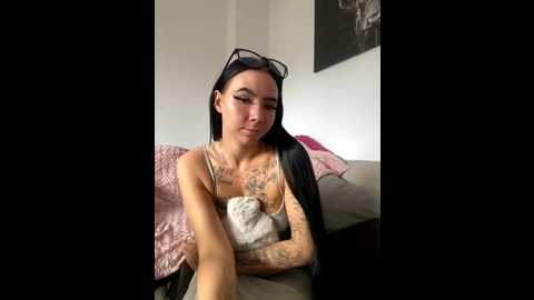 youngzoexx @ stripchat on 20251013