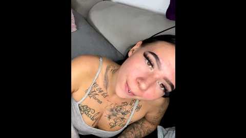 youngzoexx @ stripchat on 20251013