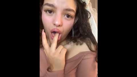 ariaheavenss @ stripchat on 20251014