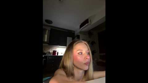 babyanais @ stripchat on 20251014